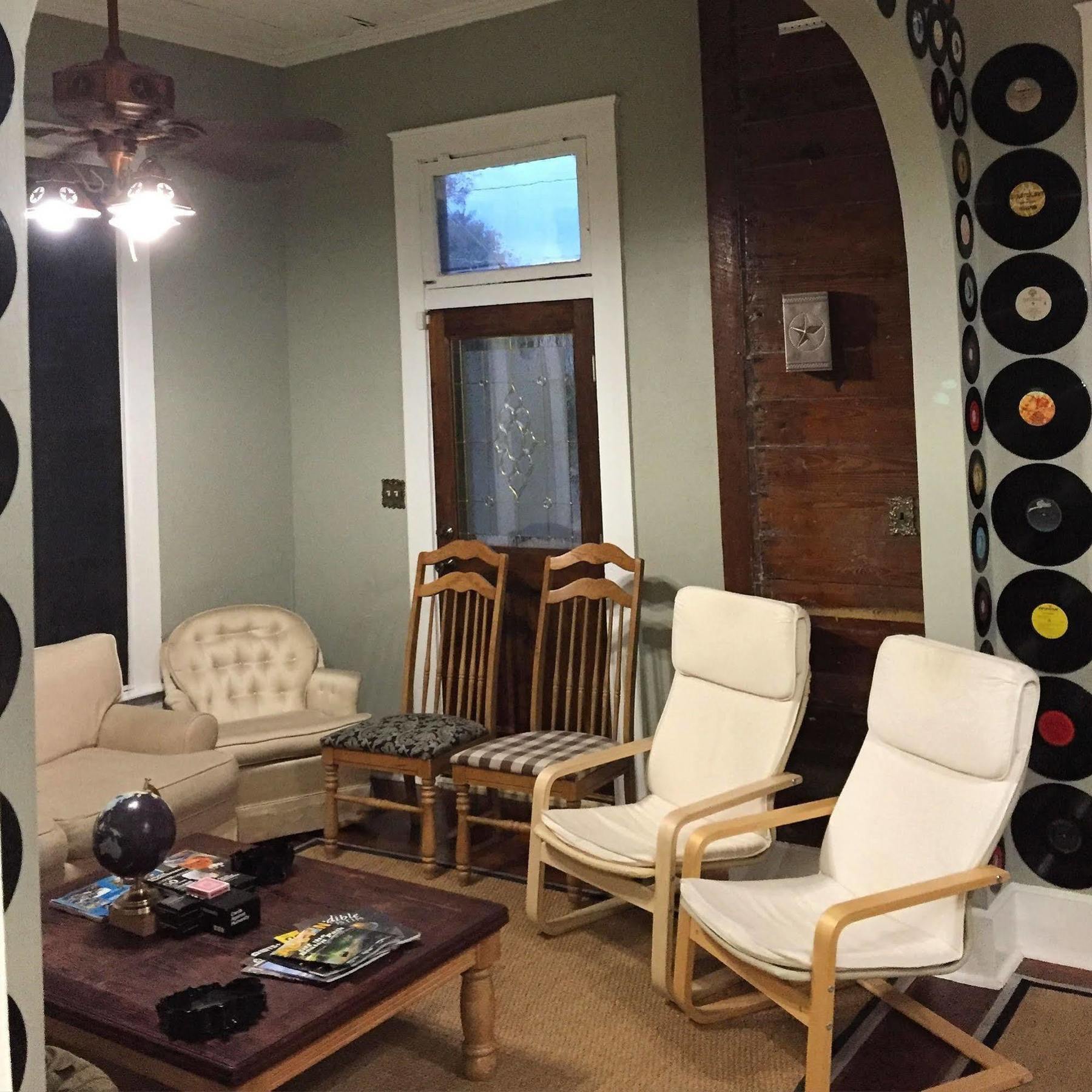 Hk Austin Hostel Екстериор снимка